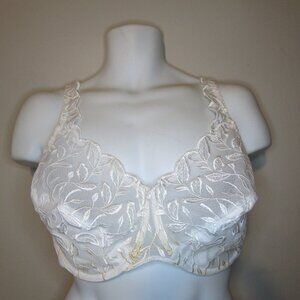 BALI Lace Desire Minimizer Underwire Bra Size 42DDD 3373 Off White Cream